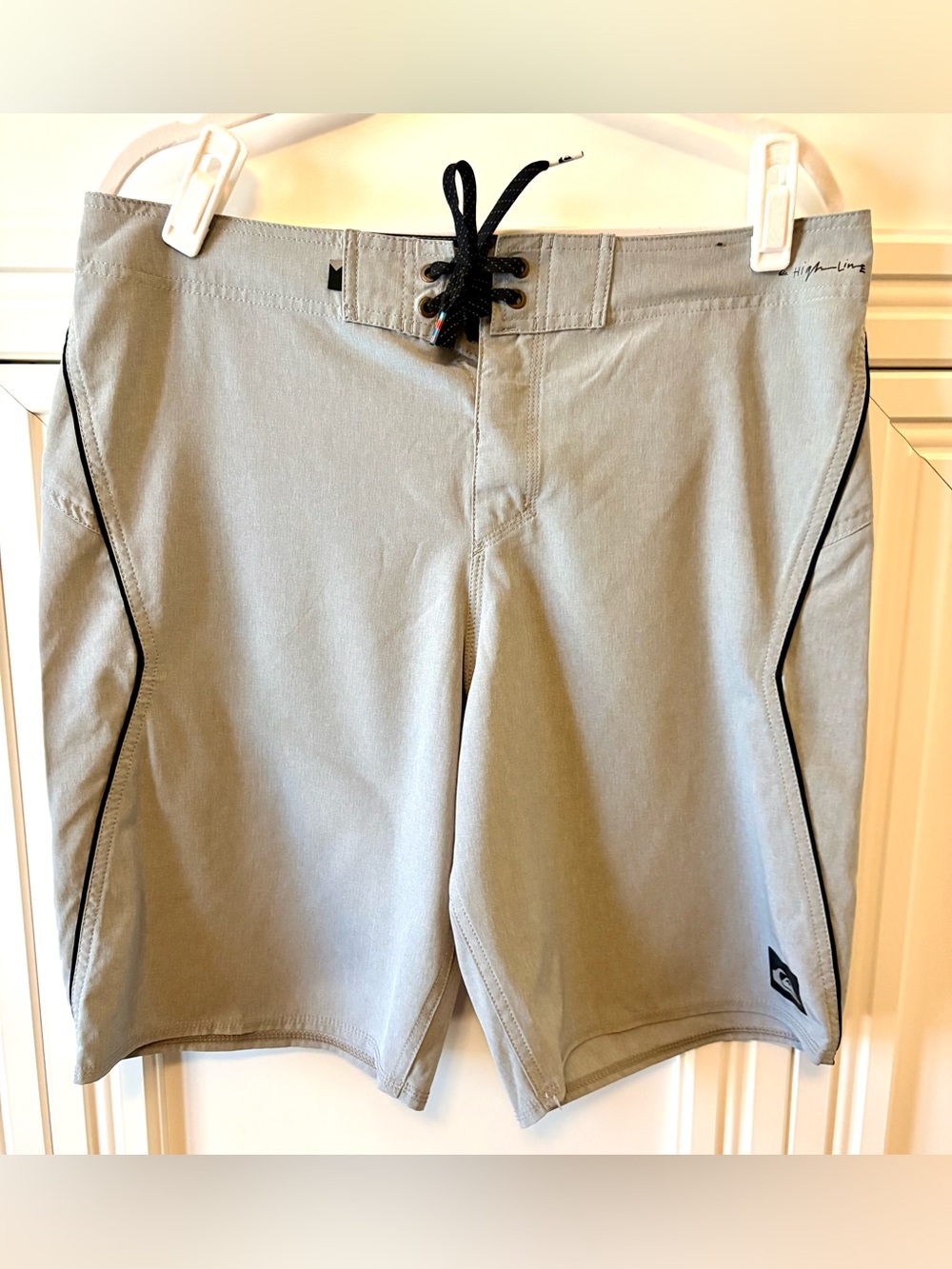 ☀️ MENS QUICKSILVER DRYFLIGHT GRAY SWIM BOARD SHORTS - SIZE 34 - WORN TWICE ☀️